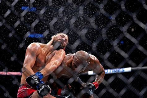 Kamaru Usman def. Jorge Masvidal at UFC 261: Best photos