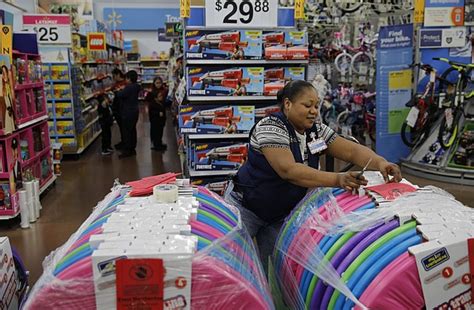 Walmart reduces Christmas hires | The Arkansas Democrat-Gazette - Arkansas' Best News Source