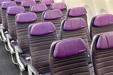 Where to sit: United’s Boeing 737 MAX 8 with the new signature interior