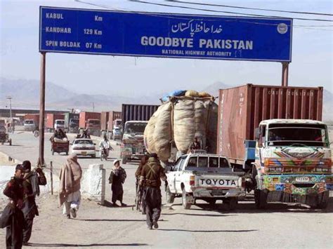 Pakistan reopens Chaman border crossing