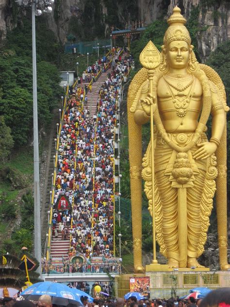 File:Thaipusam at Batu caves.jpg - Wikimedia Commons