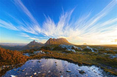 5 Attractions That Make Tasmania An Unconventional Autumn & Winter Wonderland | Lipstiq.com