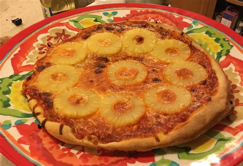 [Homemade] Pineapple Pizza! : food