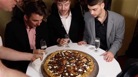 MrBeast Eats A $70,000 Gold Pizza | RTM - RightThisMinute