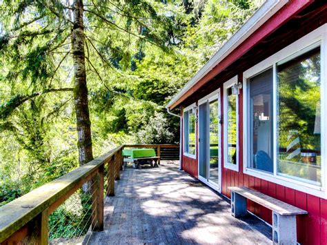 diannakobleydesign: Lake Vacation Homes In Oregon