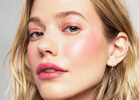 Cream Blush: Top Options That Won't Settle Into Fine Lines