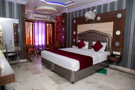 OYO Hotel Saptarshi, OYO Rooms Puri, Book @ ₹985 - OYO