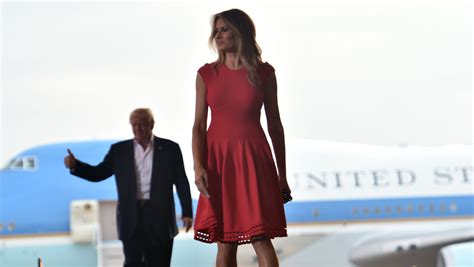 Melania Trump Style: First Lady's White House Dresses & Fashions