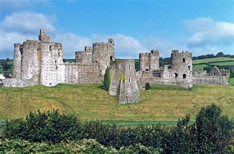 Kidwelly Castle Wales | The East Side of the castle | Flickr