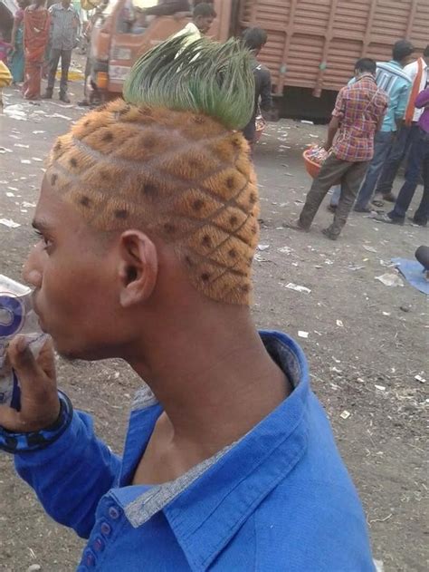 6 Potret Orang dengan Rambut Nanas Ini Gokil, Terinspirasi Rumah Spongebob - Hot Liputan6.com