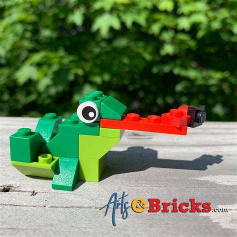 Kids' Frog Art and Frog LEGO builds - Arts and Bricks