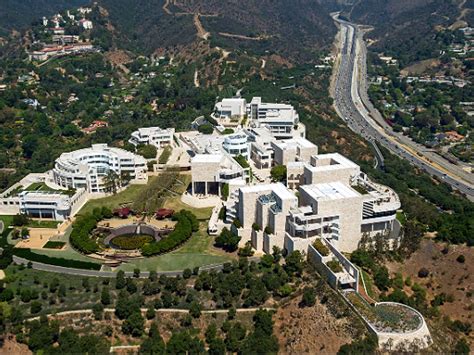 The Guide to the Perfect Date at the Getty Center | Discover Los Angeles