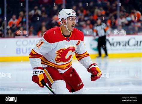 Calgary Flames' Mikael Backlund plays during an NHL hockey game ...