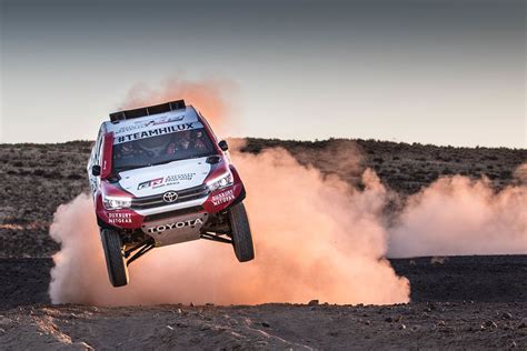 Toyota Hilux Dakar contenders revealed