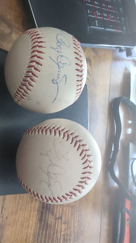 Anyone know who signed these balls? : r/AutographAssistance