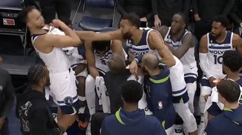 Watch: Rudy Gobert punches Kyle Anderson during Timberwolves timeout ...