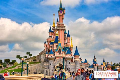 Disneyland Paris : la réouverture finalement prévue le 2 avril 2021 - Sortiraparis.com