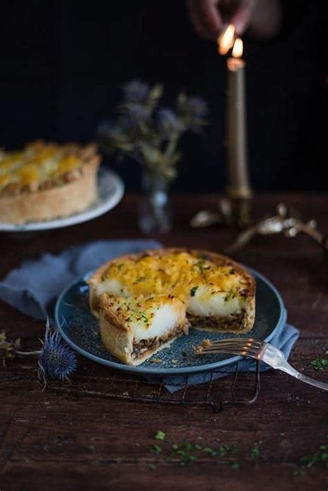 Haggis neeps and tatties pie {haggis pie with mash topping }