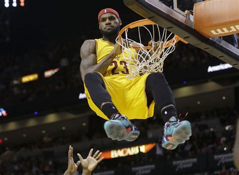 LeBron reminds former Cavs teammate of vicious poster dunk - cleveland.com