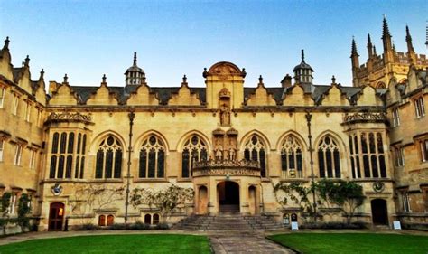 Oriel College - Oxford, Oxfordshire | Oxford england, Oxford student ...