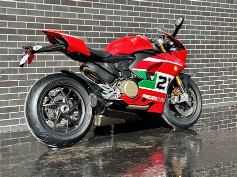 24 Panigale V2 Bayliss Ducati Detroit, 53% OFF