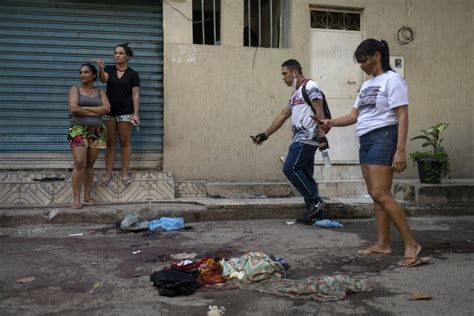 Depoimentos indicam que corpos de 24 mortos em operação no RJ foram retirados do local antes da ...