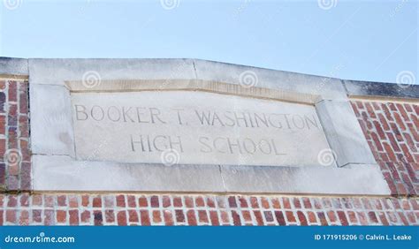 Booker T. Washington High School Sign, Memphis, TN Editorial Photo ...