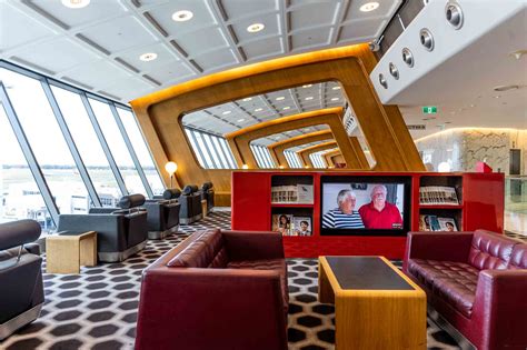 Qantas First Class Lounge Sydney Review: Still One of the Best | Flipboard