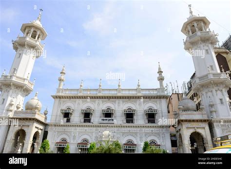 Jama Masjid in Bandra, Mumbai, India Stock Photo - Alamy