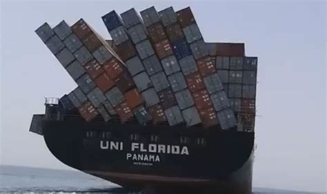 Containers collapsed on board of container ship, UAE UPDATE