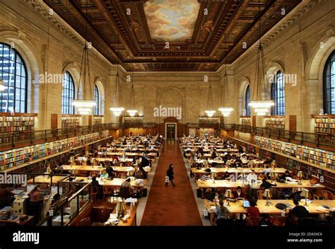 Stanford university library hi-res stock photography and images - Alamy