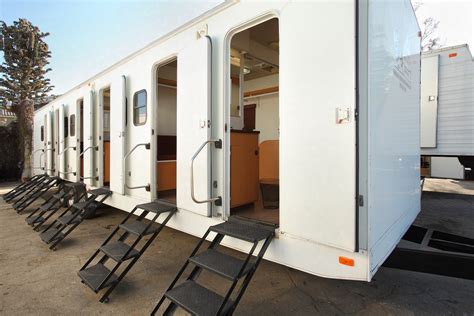 Honeywagon Trailers For Rent | Hollywood Honeywagons