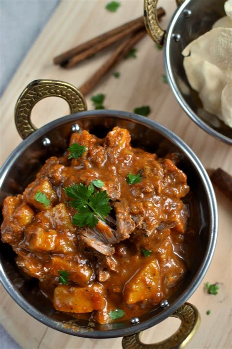 Slow cooked Indian beef curry | Recipe | Slow cooker curry, Curry recipes, Indian food recipes