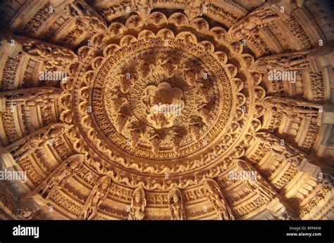 Ceiling Dilwara Temple ; Delwara Temples , Delvada Temples , Mount Abu ; Rajasthan ; India ...