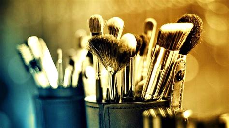 Makeup Brushes 101 | Detailed Guide On How To Use Your Set