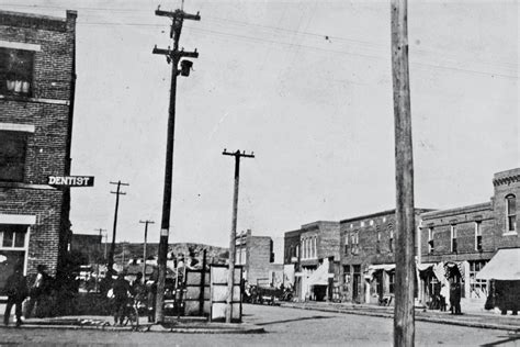 Black Wall Street Booker T Washington : What The 1921 Tulsa Race ...