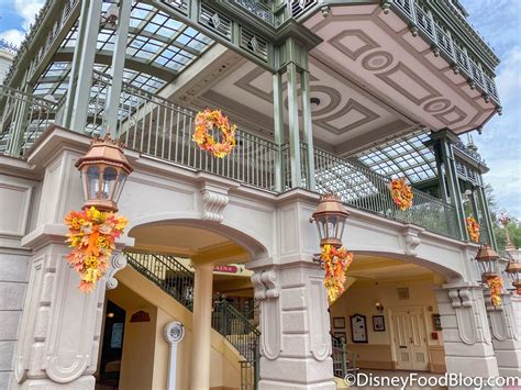 PHOTOS: More Fall Decorations Have FINALLY Started to Appear in Disney ...