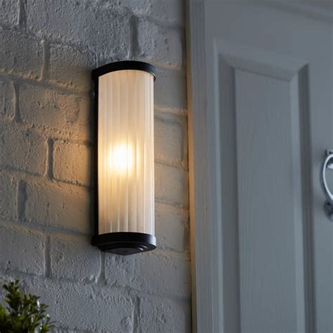 Ripon Outdoor Wall Light | Dunelm