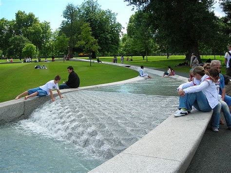 Princess Diana Memorial Fountain | Благоустройство города, Ландшафт ...