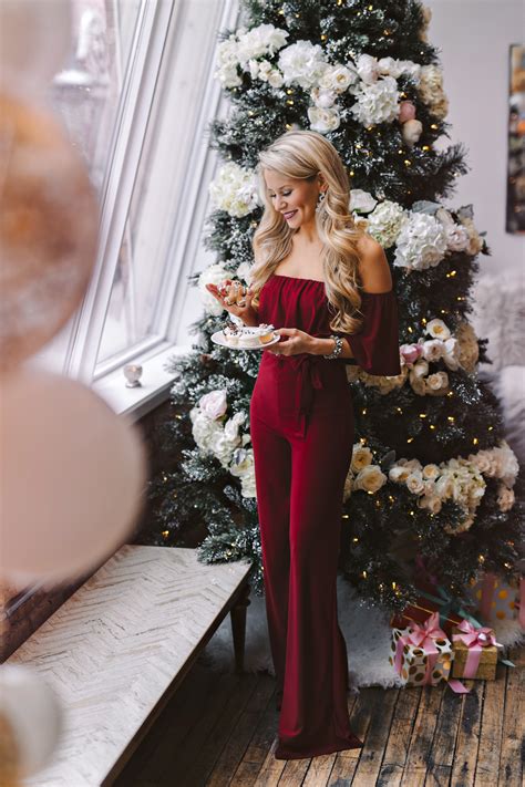 Holiday Party Decor + Outfit Ideas - Welcome to Olivia Rink