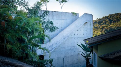 The Unexpectedly Tropical History of Brutalism - The New York Times