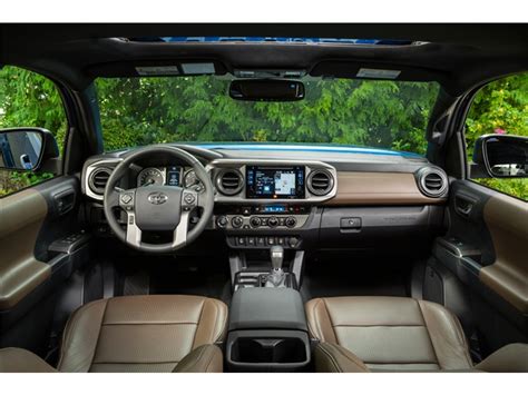 2018 Toyota Tacoma: 90 Interior Photos | U.S. News