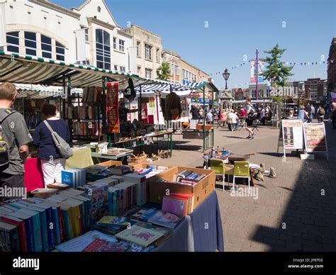 Loughborough market hi-res stock photography and images - Alamy