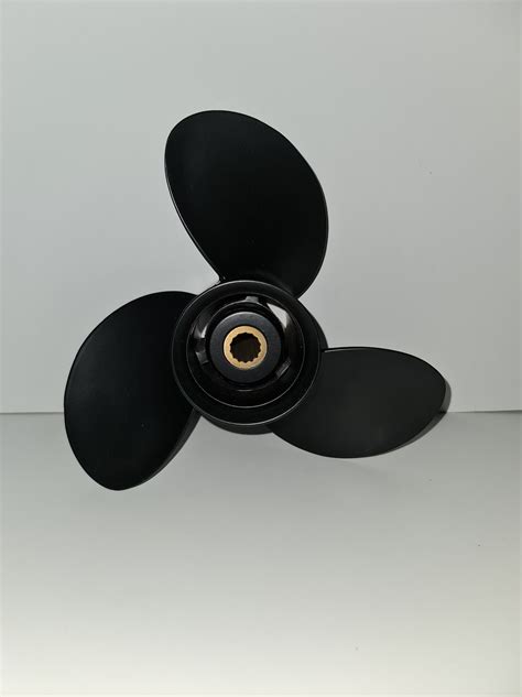 Tohatsu Propeller 9.9-15-18-20hp 3 blade aluminum prop - Marine Zone