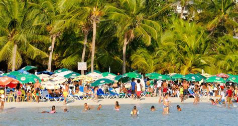 Hit the beach in Boca Chica · Visit Dominican Republic