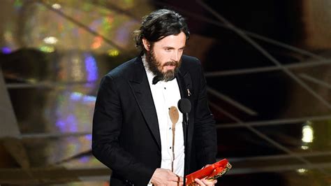 Casey Affleck Wins Best Actor at 2017 Oscars, Despite Controversy ...