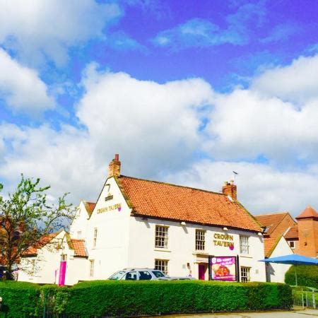 Good pub food - Traveller Reviews - Crown Tavern - Tripadvisor