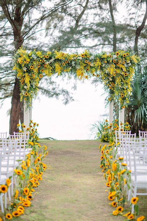 Sunflower Theme Wedding Decoration Ideas