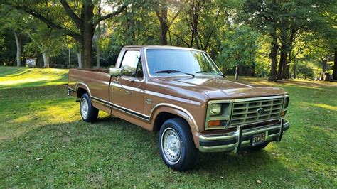 At $14,999, Will This 1986 Ford F-150 XLT Lariat Rope You In?