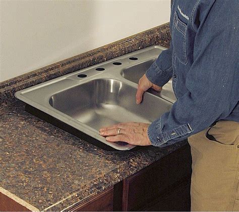 How To Cut Out A Sink Hole In Laminate Countertops - FAEDLI